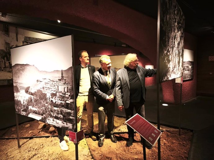 Rocandio, Escobar y Sáinz, en la presentación de la exposición