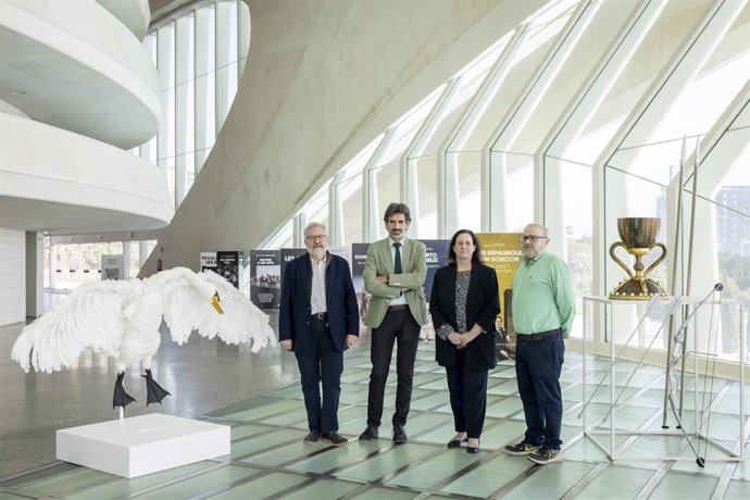 El Santo Grial del 'Parsifal' de Les Arts se exhibirá en el futuro Centro de Interpretación del Santo Cáliz