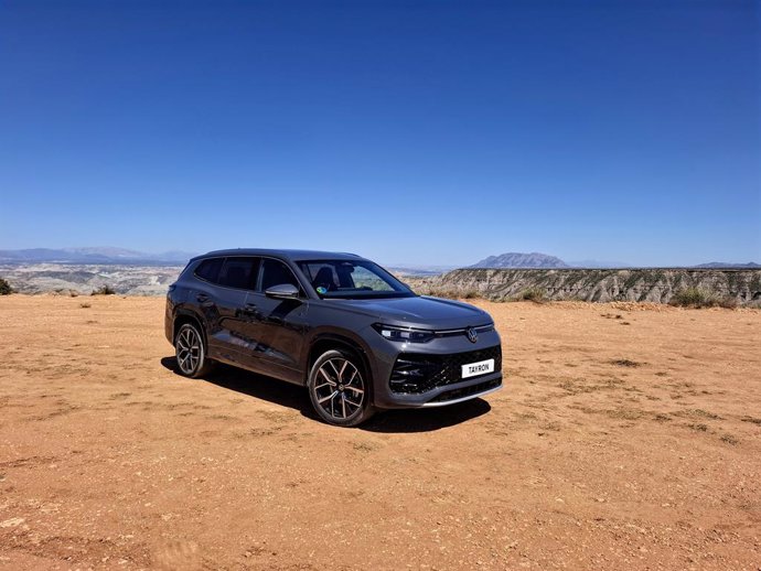 Archivo - Volkswagen presenta en España su nuevo SUV todoterreno de siere plazas, el Tayron, desde 42.100 euros.