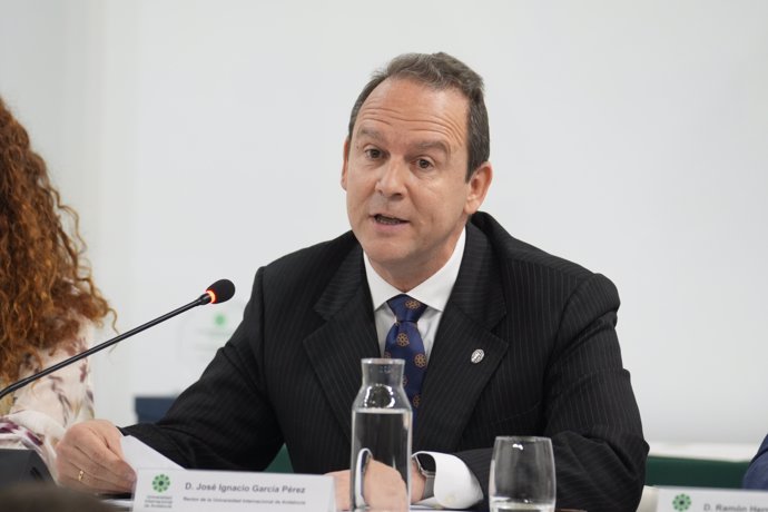 Rector de la Universidad Internacional de Andalucía (UNIA), José Ignacio García, durante el acto este miércoles por el Día de la Universidad. 