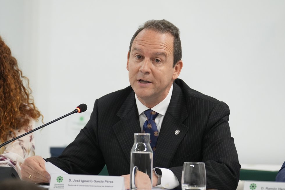 Rector de la Universidad Internacional de Andalucía (UNIA), José Ignacio García, durante el acto este miércoles por el Día de la Universidad. 