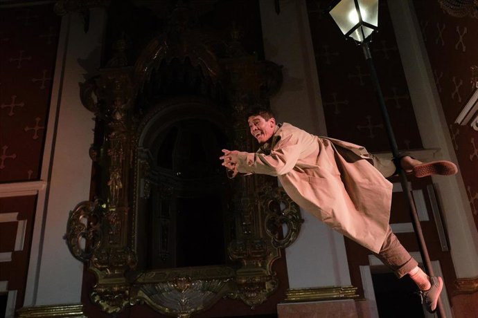 Teatre Arniches ofrece la comedia 'Tributo' y el estreno del circo '¡VOA!' este fin de semana