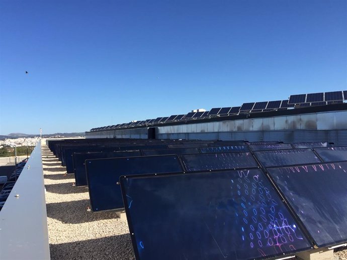 Archivo - Medidas de eficiencia energética en el hospital de la Serranía de Ronda