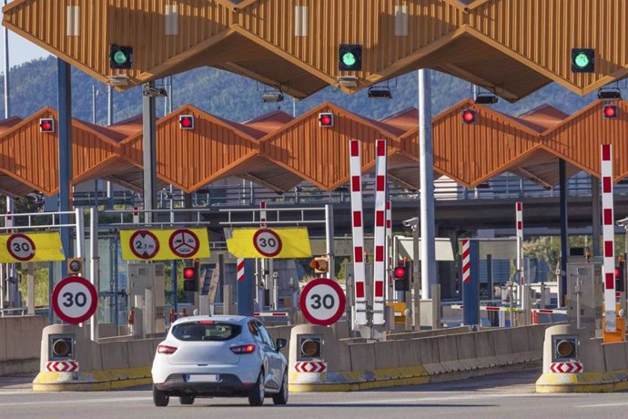 Usuarios de Bip&Drive gastan 245 € al año en peajes y pueden ahorrar hasta un 25% con VIA-T