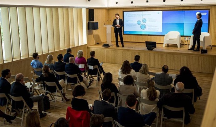 Imagem da Assembleia Geral de Fenin.