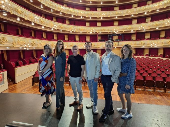 Los intérpretes, este miércoles en el Teatre Principal.