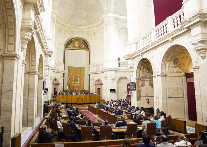 Sesión del Pleno del Parlamento andaluz.