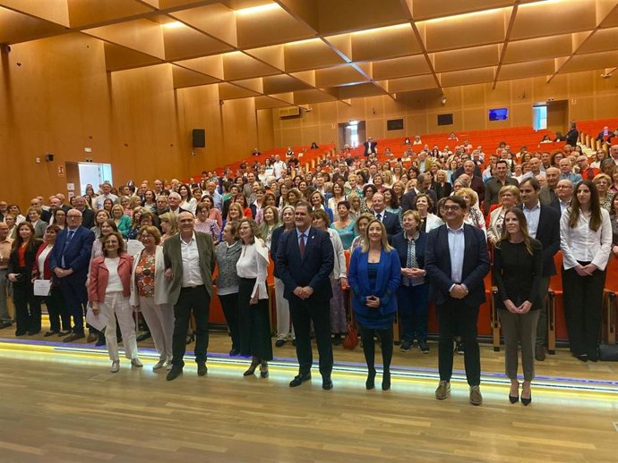 Acto de reconocimiento a los docentes y funcionarios de la Delegación Territorial de Desarrollo Educativo y FP de la Junta de Andalucía en Almería.