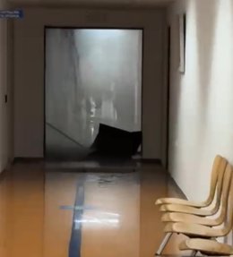 Unha tubaxe rota alaga a primeira planta do Hospital de Ourense