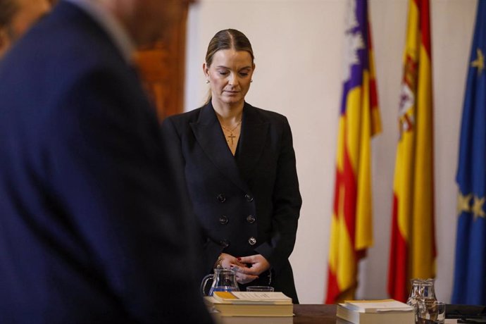 Archivo - La presidenta del Govern, Marga Prohens.
