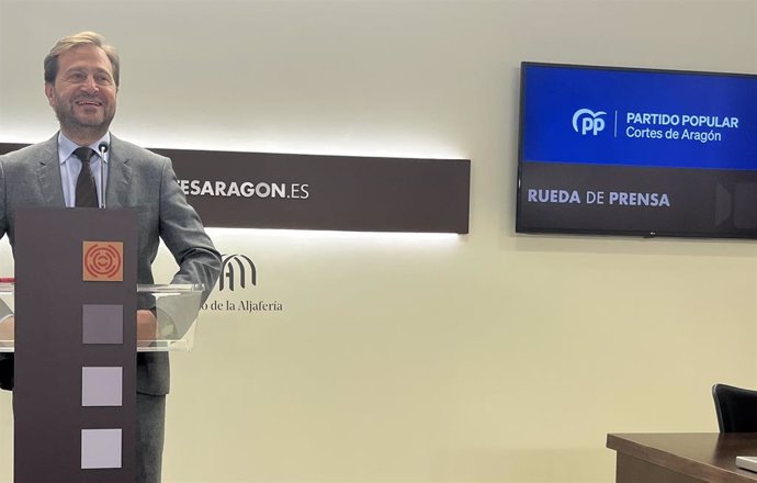 El portavoz parlamentario del PP Aragón, Fernando Ledesma.