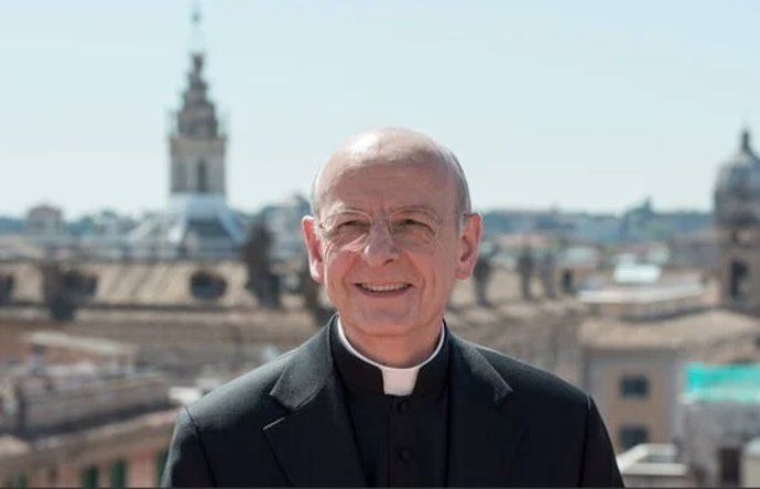 Archivo - El prelado del Opus Dei, Fernando Ocáriz.