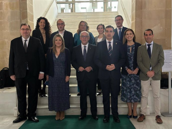 Foto de familia de la reunión de coordinación celebrada en Baeza.