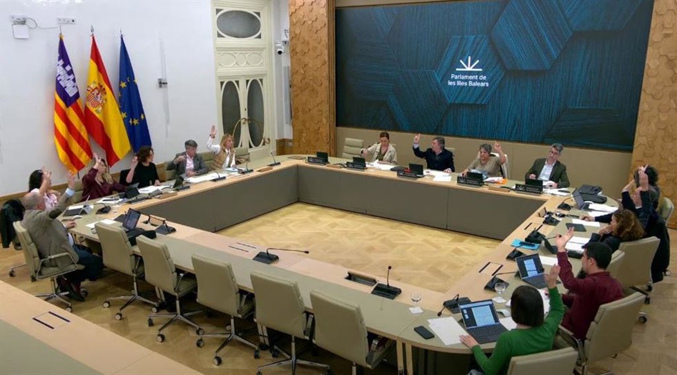 Reunión de la Comisión de Ordenación Territorial, Vivienda, Movilidad, Mar y Ciclo del Agua del Parlament, este miércoles.
