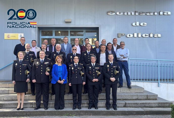 La Policía Nacional homenajea a sus agentes honorarios en Córdoba.