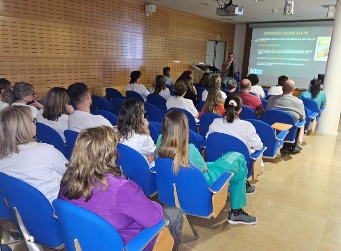 Profesionales hospital Calahorra asisten al curso 'Uso Legítimo del acceso a la Historia Clínica para la práctica profesional'