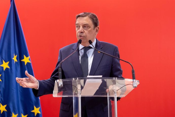 El ministro de Agricultura, Pesca y Alimentación, Luis Planas, 