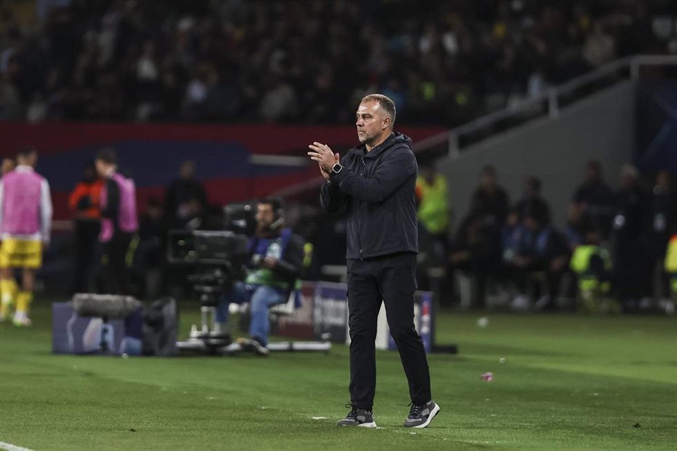 Hansi Flick, head coach of FC Barcelona gestures during the UEFA Champions League 2024/25 quarter-final first leg, match between FC Barcelona and Borussia Dortmund at Estadi Olimpic Lluis Companys on April 09, 2025 in Barcelona, Spain.