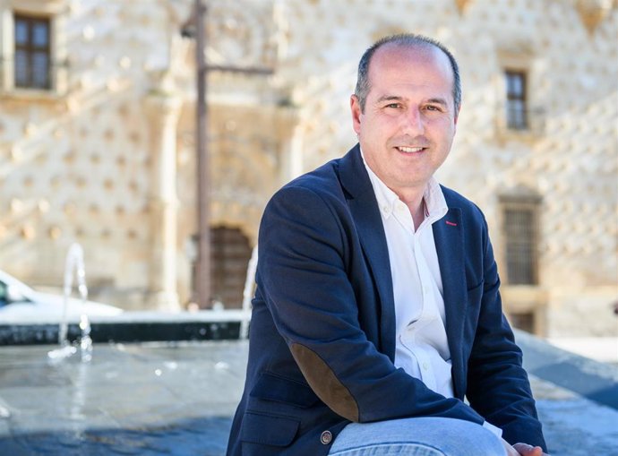 El socialista Alberto Rojo anuncia su intención de aspirar a recuperar la Alcaldía de Guadalajara