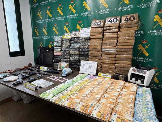 A Guardia Civil prende 31 pessoas em Madri e Castilla-La Mancha e apreende 150 quilos de cocaína e outras drogas