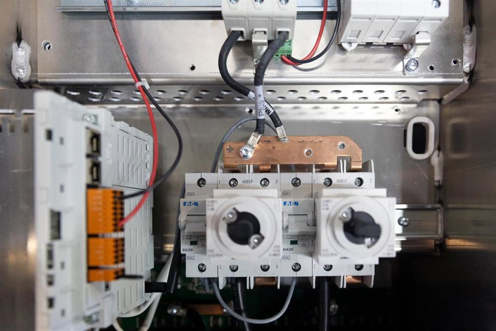 Archivo - Un inversor industrial modular