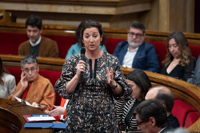 La consellera d'Economia, Alícia Romero, durant una sessió de control 