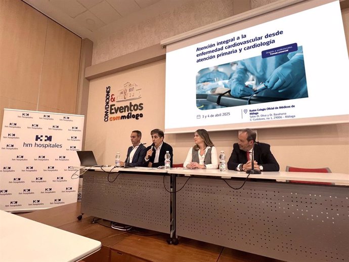 Inicio del curso de Cardiología por parte de la Dra. Grando y el Dr. Chinchurreta