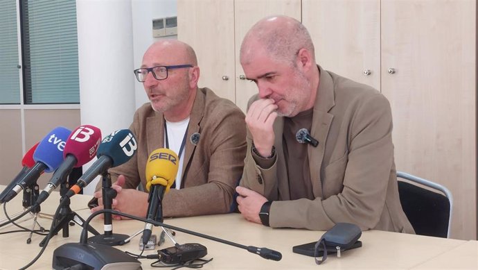 El secretario general de CCOO Baleares, José Luis García, y el secretario de CCOO, Unai Sordo, en rueda de prensa.