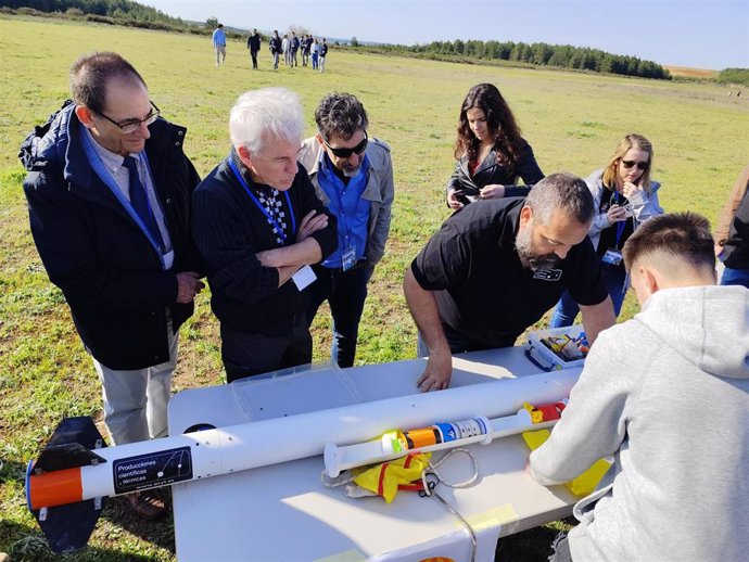 Imagen del primer CanSat que ha volado en Herrera.