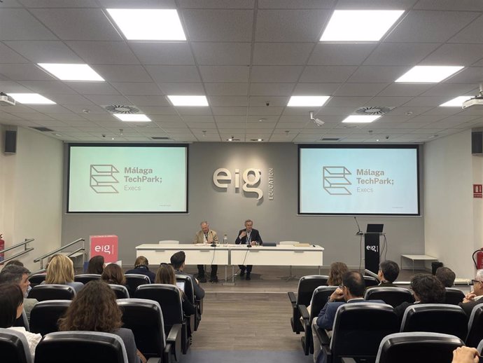 El Club de Directivos de Málaga TechPark Execs ha celebrado su primera reunión trimestral del año. Presidida por Antonio Gómez-Guillamón, CEO y cofundador de Aertec, y celebrada en el campus de EIG Education en Málaga TechPark