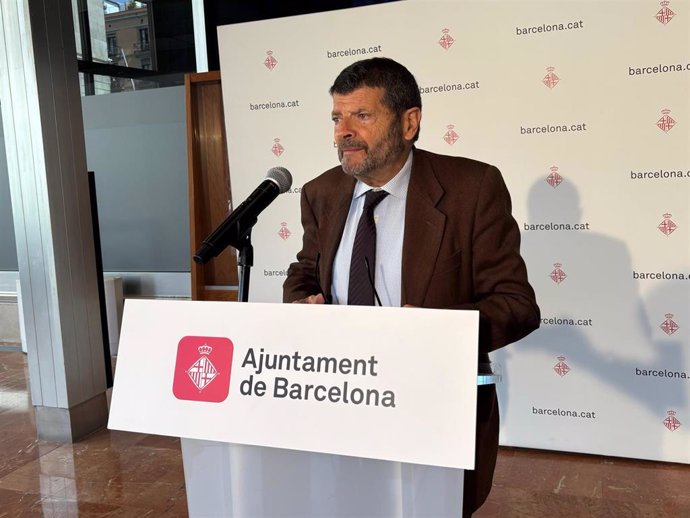 El teniente de alcalde de Seguridad y concejal de Ciutat Vella, Albert Batlle, en rueda de prensa este jueves