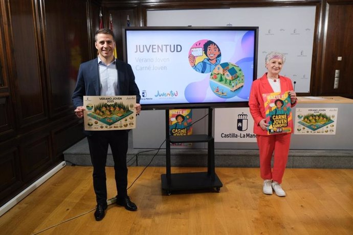 Presentación de actividades juveniles del programa 'Verano Joven'.