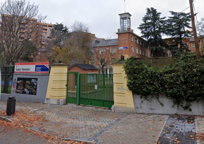 Policía investiga a un alumno de un instituto madrileño acusado de agredir sexualmente a una compañera