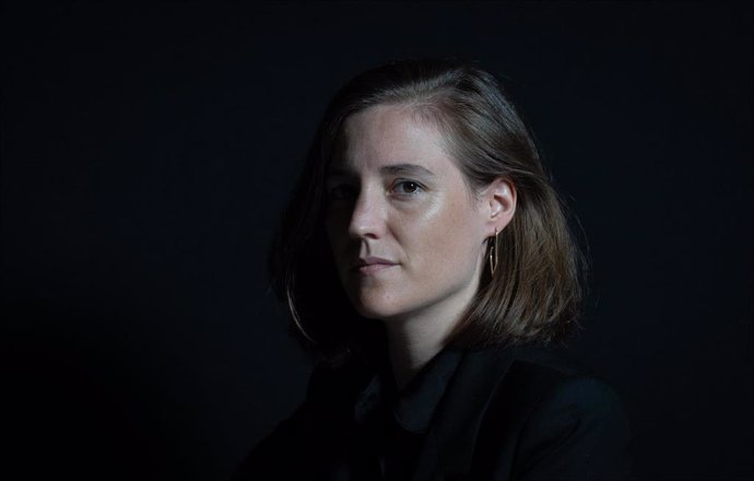 Archivo - La directora de cine Carla Simón posa para Europa Press, a 21 de octubre de 2022, en Barcelona, Cataluña (España). 