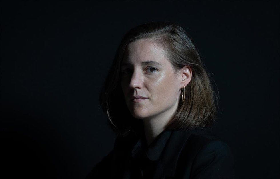Archivo - La directora de cine Carla Simón posa para Europa Press, a 21 de octubre de 2022, en Barcelona, Cataluña (España). 
