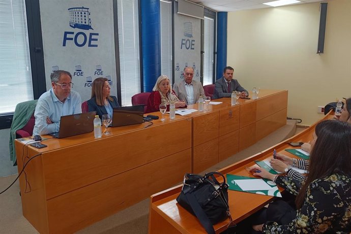 Jornada informativa sobre consumo en la FOE.