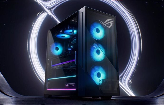 El nuevo equipo de sobremesa Asus ROG G700 Gaming Desktop.