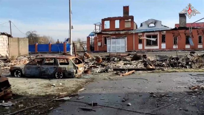 MOSCOU, 13 de março de 2025 -- Esta captura de tela de vídeo publicada pelo Ministério da Defesa da Rússia em 13 de março de 2025 mostra uma vista de Sudzha na região de Kursk, na Rússia. As forças russas recapturaram Sudzha, uma cidade-chave controlada p
