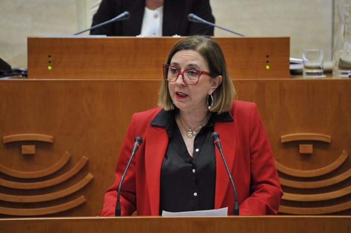 La consejera de Agricultura, Ganadería y Desarrollo Sostenible, Mercedes Morán, comaprece en el pleno de la Asamblea de Extremadura