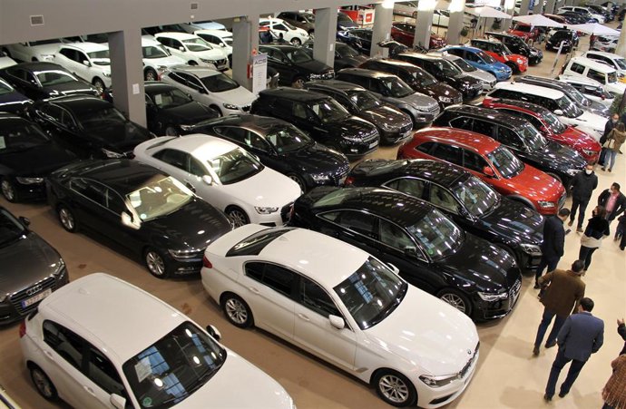 Archivo - Vista general de Fecirauto, la feria de automóviles más grande e importante de provincia, en el Pabellón Ferial de Ciudad Real, a 11 de noviembre de 2021, en Ciudad Real, Castilla La-Mancha (España). El Pabellón de Ciudad Real acoge desde este j