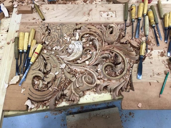 Archivo - Imagen de recurso de un taller de carpintería de arte sacro.