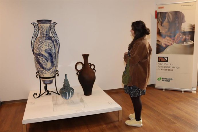 El Centro Cultural Fundación Unicaja de Antequera acoge hasta el 19 de septiembre la exposición del XXVI Premio Fundación de Artesanía con las obras galardonadas y seleccionadas en el certamen.