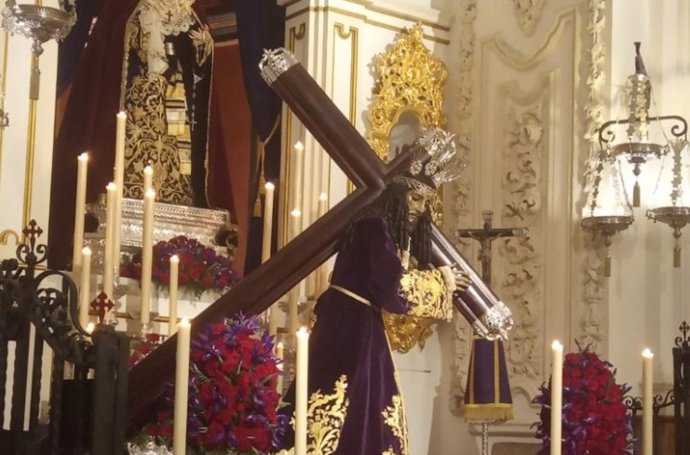 Sagrados titulares de la Cofradía de Nuestro Padre Jesús Nazareno Titulado El Rico y María Santísima del Amor de Málaga.