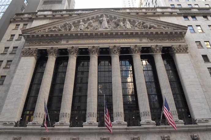 Archivo - 03 February 2025, US, New York: An exterior view of the New York Stock Exchange (NYSE) in the Financial District in Manhattan. Photo: Jimin Kim/SOPA Images via ZUMA Press Wire/dpa