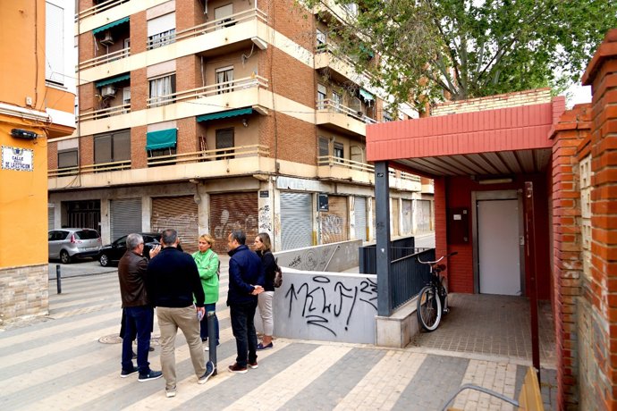 Ascensor de l'estació de tren de Benetússer
