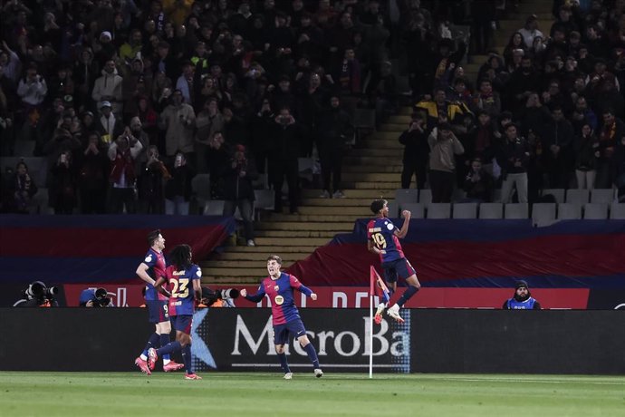 Archivo - Lamine Yamal celebra un gol del FC Barcelona en las semifinales de la Copa del Rey 2025