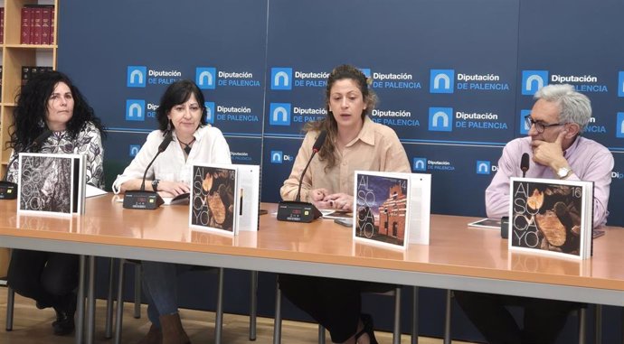 Presentación de tres nuevos números de la revista 'Al Socayo', editados por la Diputación de Palencia y la Universidad Popular para impulsar el patrimonio cultural.