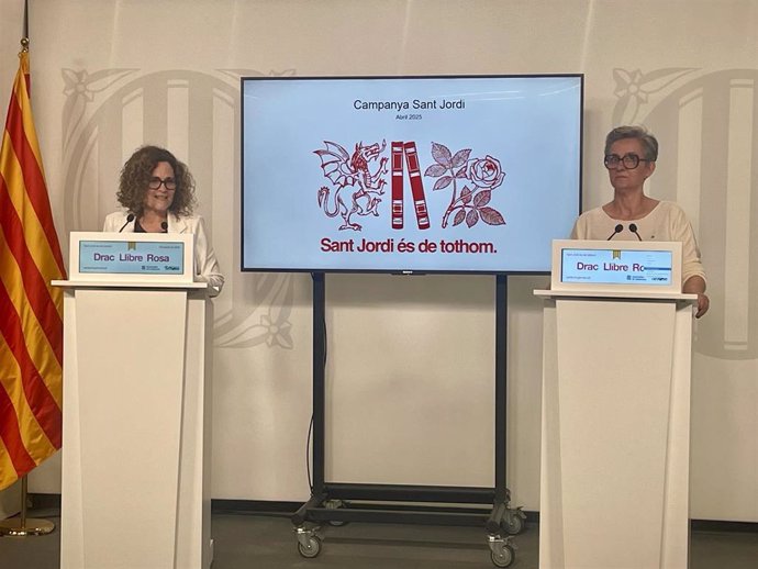 La consellera Sònia Hernández y la directora general de Difusión Bet Valls, en la presentación de la campaña de Sant Jordi