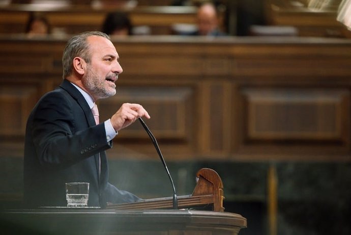 El diputado nacional de Vox por la provincia de Huelva, Tomás Fernández,.