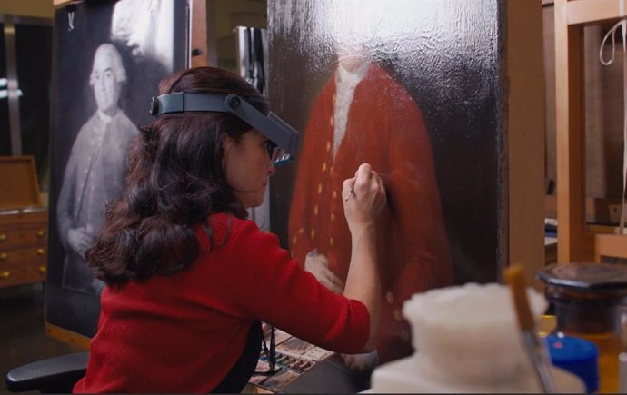 Archivo - La restauración ha verificado que una medalla que aparecía pintada sobre el pecho del retratado fue añadida por un pintor posterior a Goya.